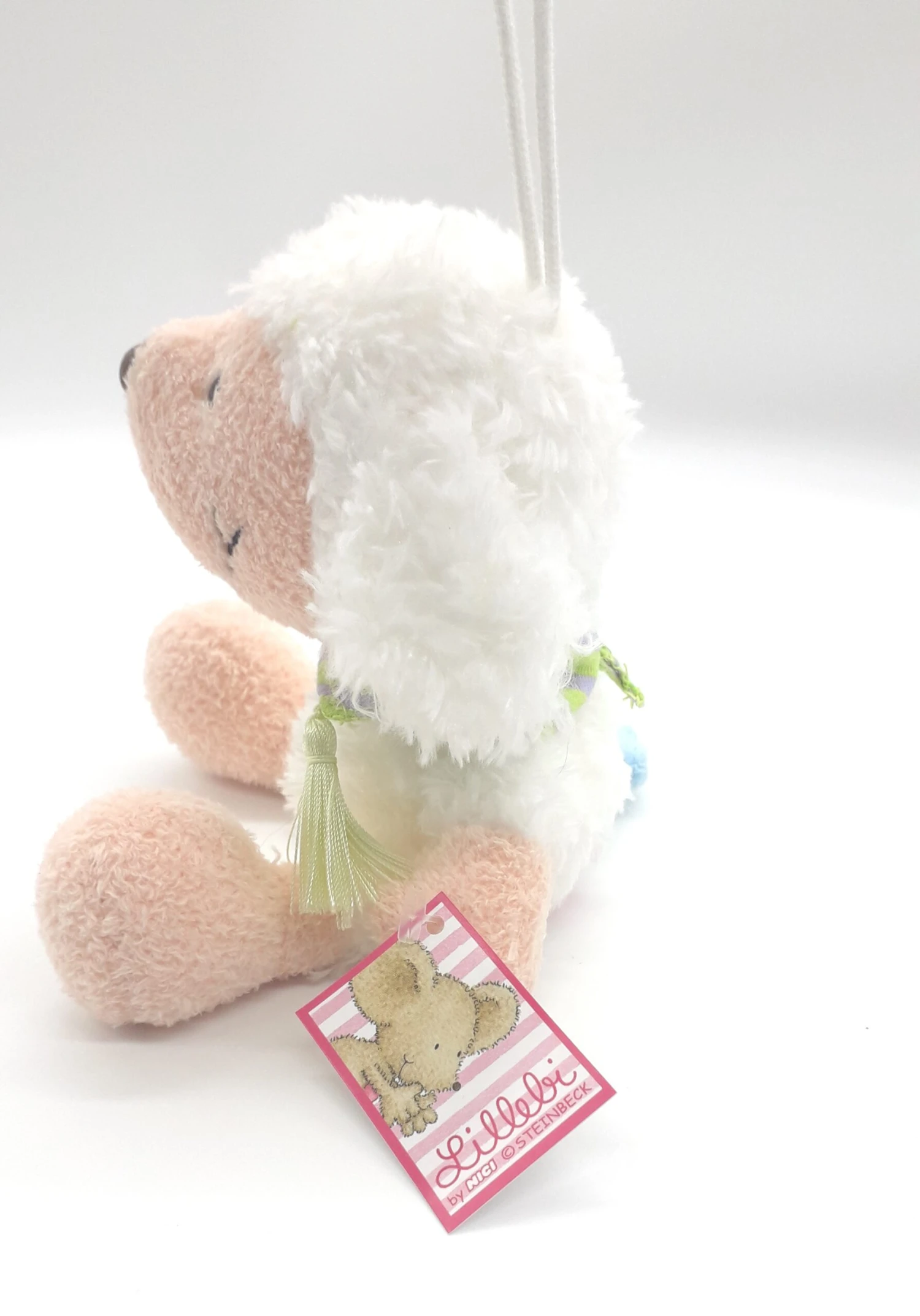 Nici 70653 Steinbeck Lillebi Schaf Wollibo Mit Halstuch 15cm Plüsch Schlenker 4 Nici 70653 Steinbeck Lillebi Schaf Wollibo Mit Halstuch 15cm Plüsch Schlenker – Bild 4