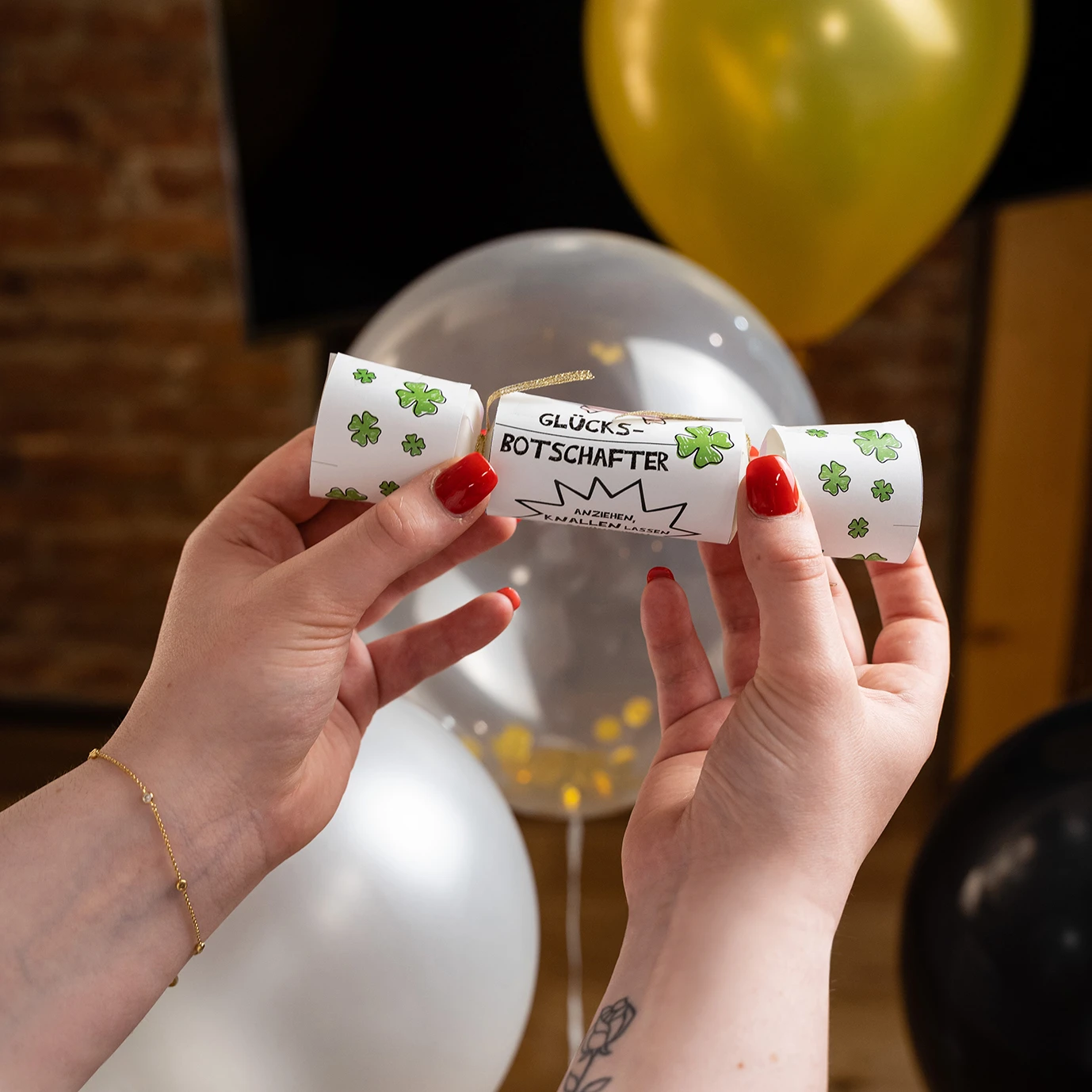 Trendhaus 955999 PARTY Glückskonfetti-Knallbonbons 6er-Set Glücksmotive 5 Trendhaus 955999 PARTY Glückskonfetti-Knallbonbons 6er-Set Glücksmotive – Bild 5