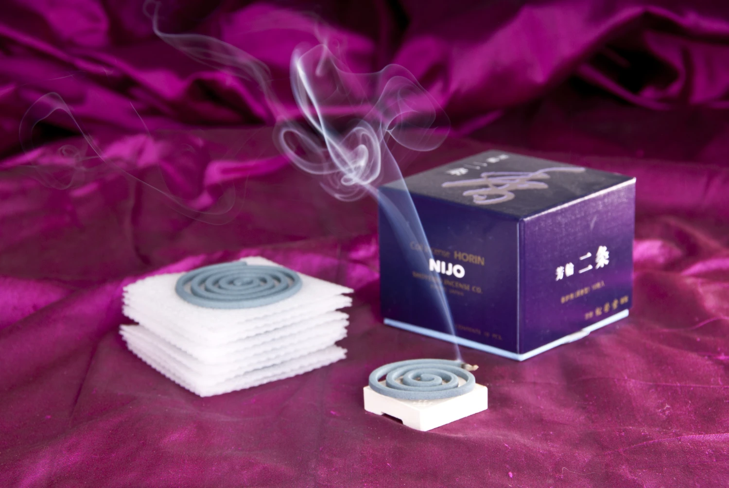 Berk HS-120 Nijo - Japanische Räucherspiralen Box (10 Spiralen) Frühlingsblüten 1 Berk HS-120 Nijo - Japanische Räucherspiralen Box (10 Spiralen) Frühlingsblüten